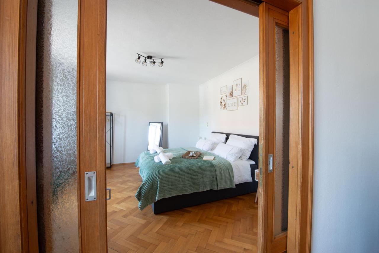 Bessa Homes 6 Personen 2 Schlafzimmer, 3 King Size, Betten, Balkon, Kueche Haag in Oberbayern Екстер'єр фото